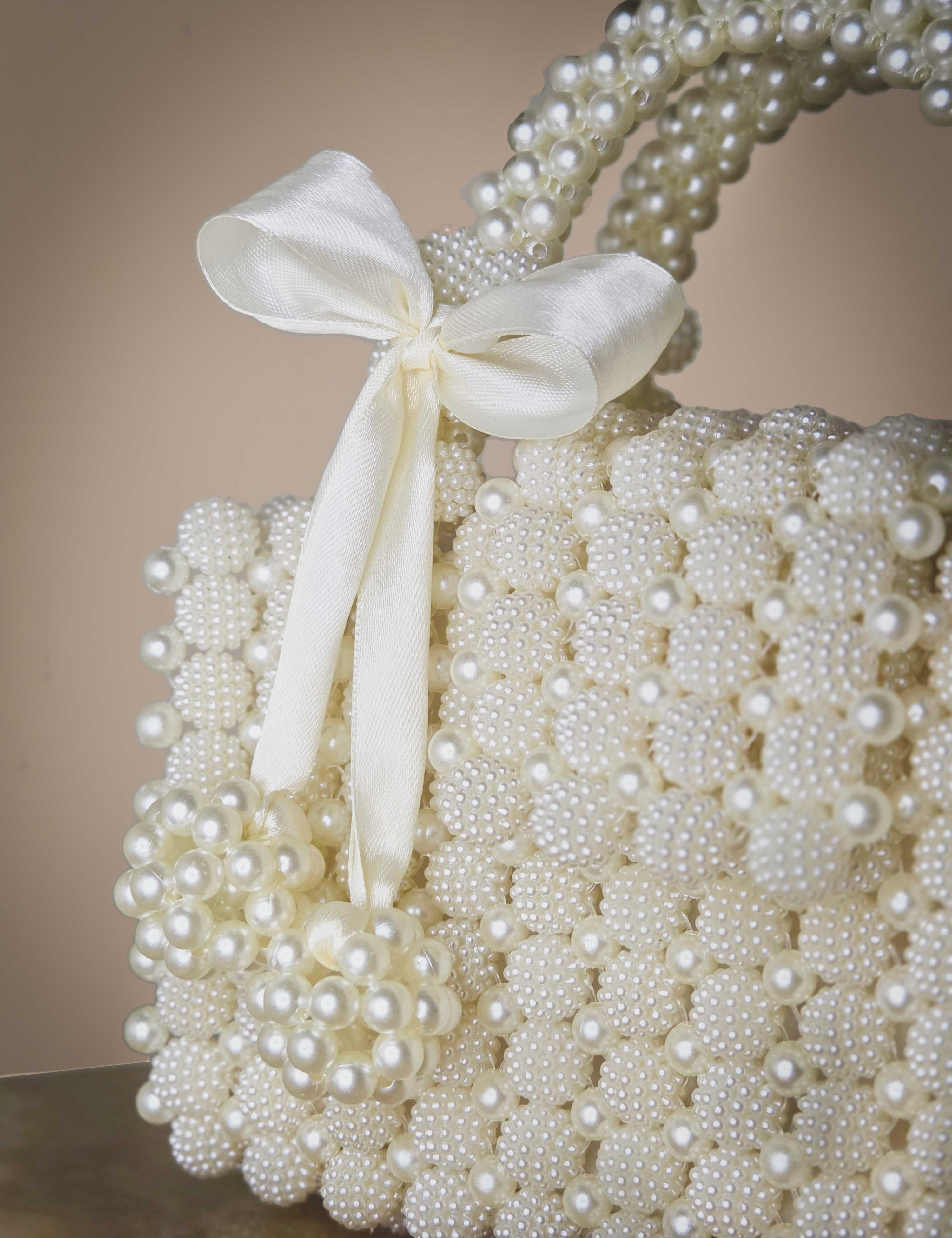 an-elegant-handbag-crafted-from-luxurious-pearl-beads