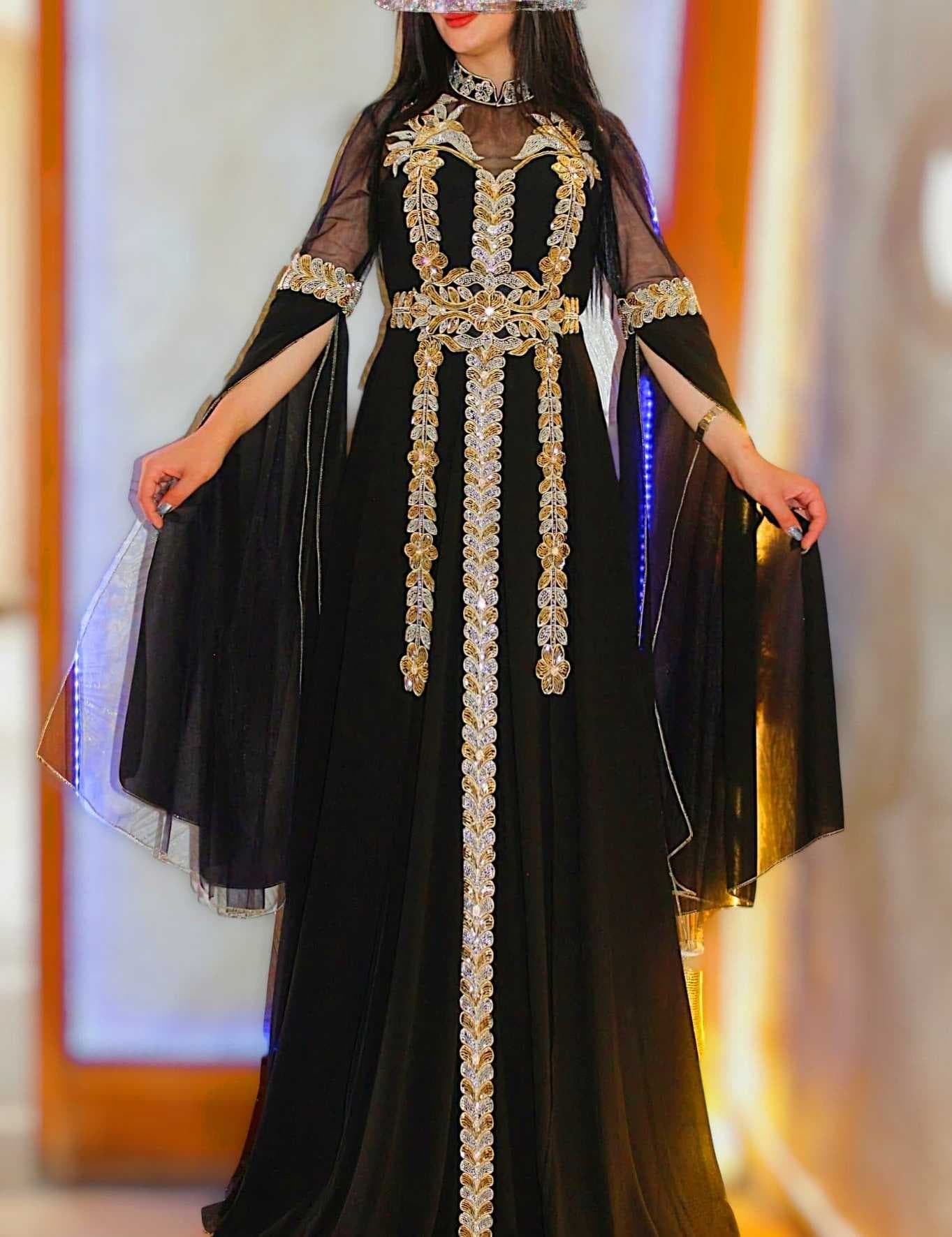 A luxurious caftan black  2XL