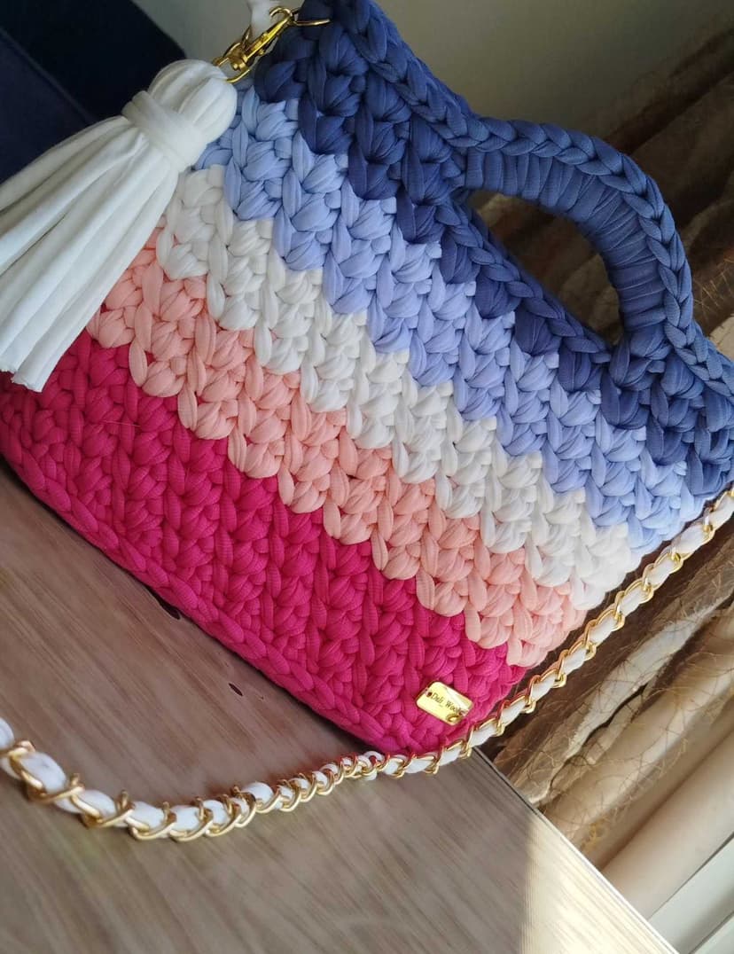 A stylish handcrafted crochet handbag pinkish - 2