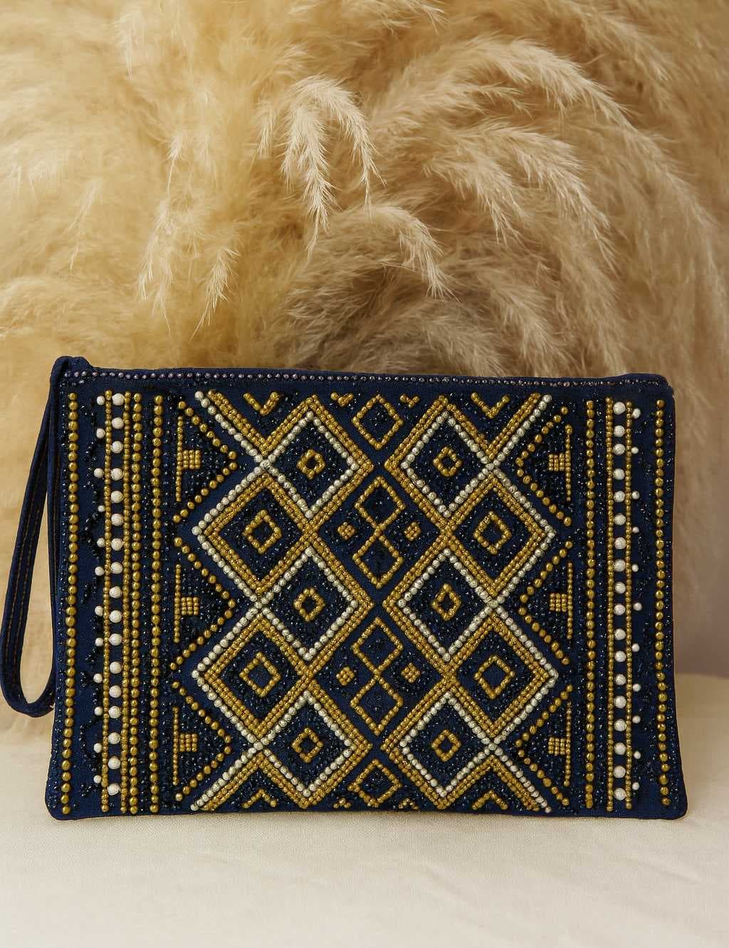 an-elegant-and-contemporary-handbag-featuring-a-heritage-inspired-design