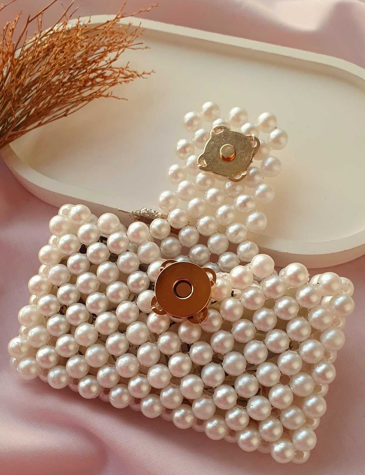 cardholder Pearls White