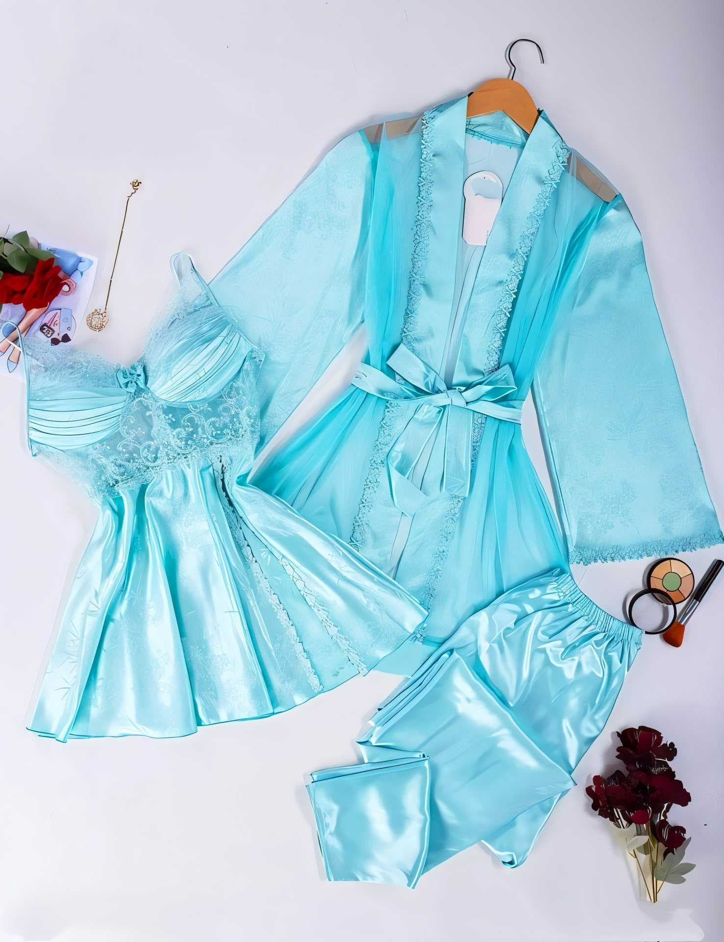 distinctive-lingerie-set
