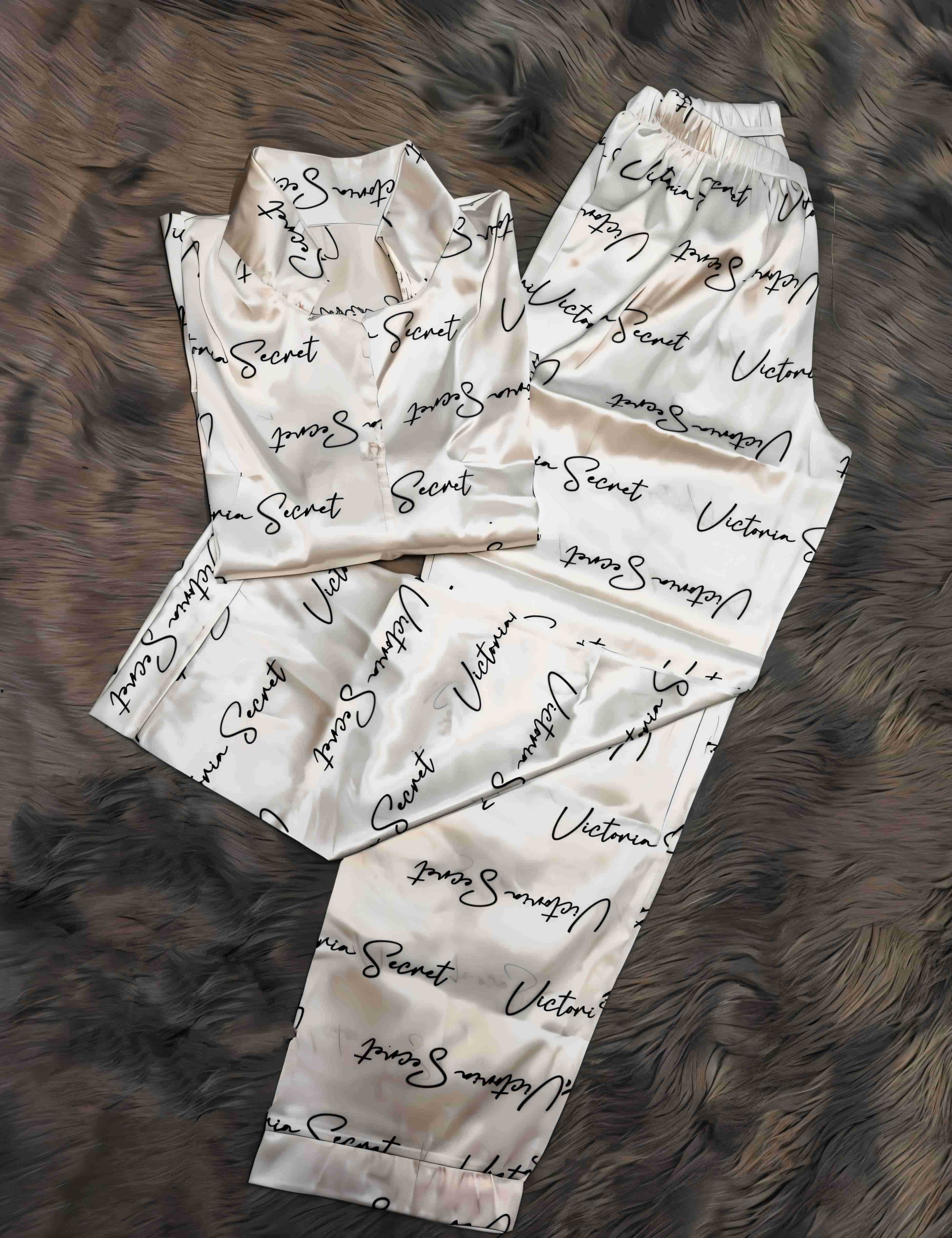 Pajamas satin White  44